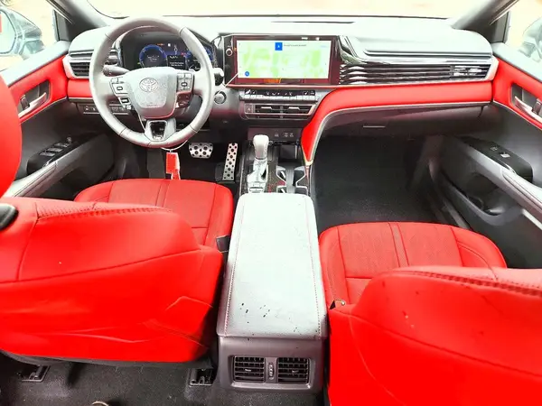 4T1DAACKXTU243356 2026 TOYOTA CAMRY - Image 8