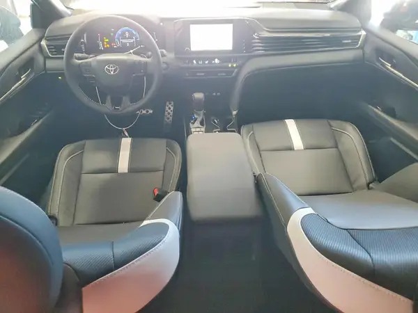 4T1DAACKXTU278978 2026 TOYOTA CAMRY - Image 8