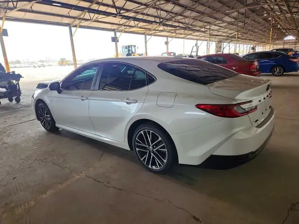 4T1DAACKXTU292170 2026 TOYOTA CAMRY - Image 2