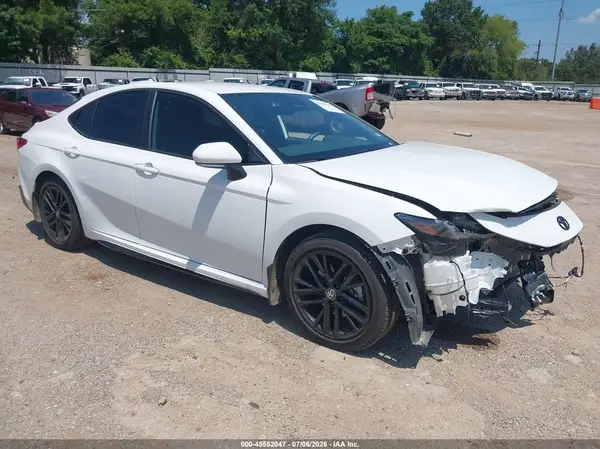 4T1DAACKXTU651257 2026 TOYOTA CAMRY - Image 1
