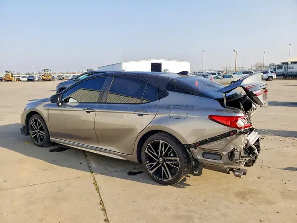 4T1DAACKXTU652019 2026 TOYOTA CAMRY - Image 2
