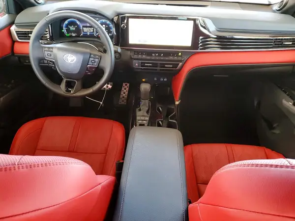 4T1DAACKXTU652635 2026 TOYOTA CAMRY - Image 8