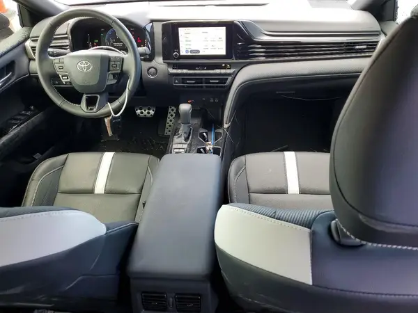 4T1DAACKXTU654367 2026 TOYOTA CAMRY - Image 8