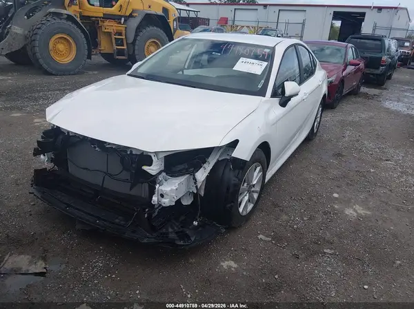 4T1DAACKXTU654532 2026 TOYOTA CAMRY - Image 2