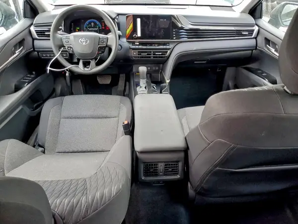 4T1DAACKXTU657642 2026 TOYOTA CAMRY - Image 8