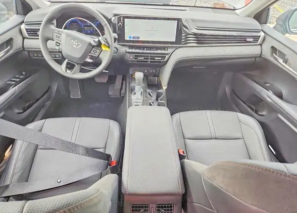 4T1DAACKXTU658158 2026 TOYOTA CAMRY - Image 8