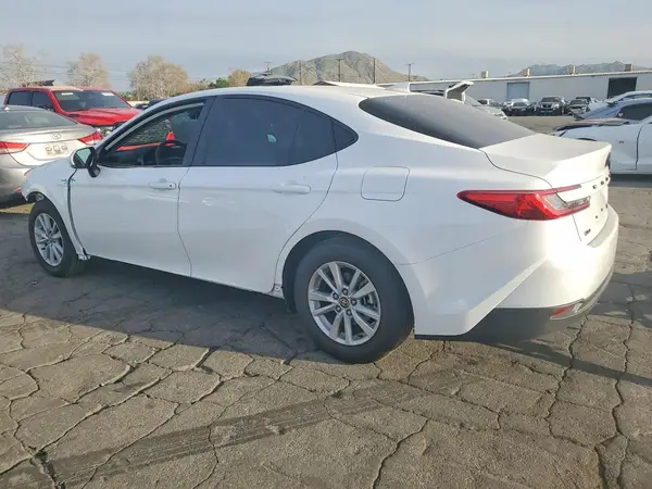 4T1DAACKXTU667491 2026 TOYOTA CAMRY - Image 2