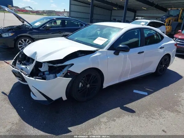 4T1DAACKXTU670696 2026 TOYOTA CAMRY - Image 2