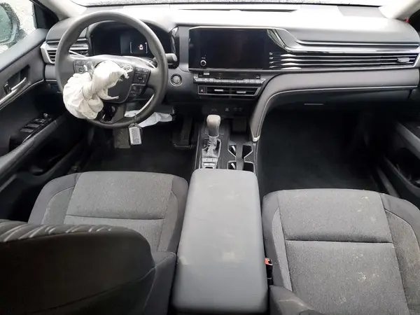 4T1DAACKXTU679415 2026 TOYOTA CAMRY - Image 8