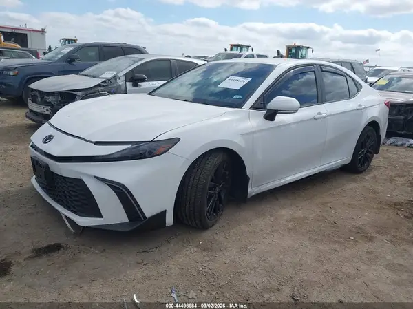 4T1DAACKXTU685697 2026 TOYOTA CAMRY - Image 2