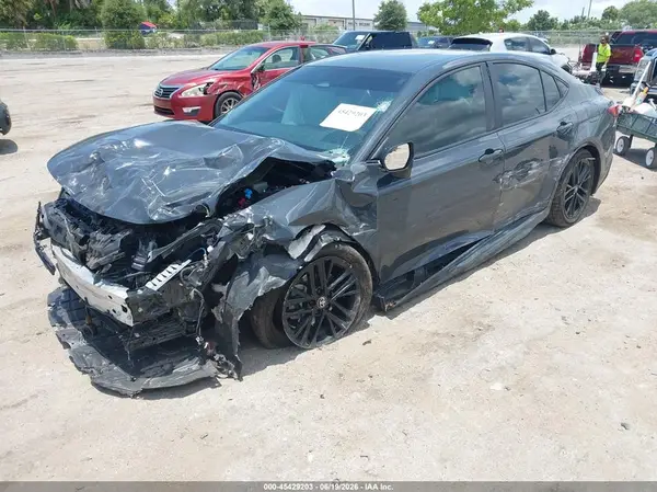 4T1DAACKXTU696201 2026 TOYOTA CAMRY - Image 2