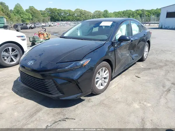 4T1DAACKXTU697297 2026 TOYOTA CAMRY - Image 2
