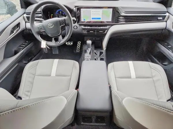 4T1DAACKXTU698157 2026 TOYOTA CAMRY - Image 8
