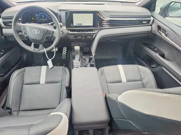 4T1DAACKXTU699048 2026 TOYOTA CAMRY - Image 8