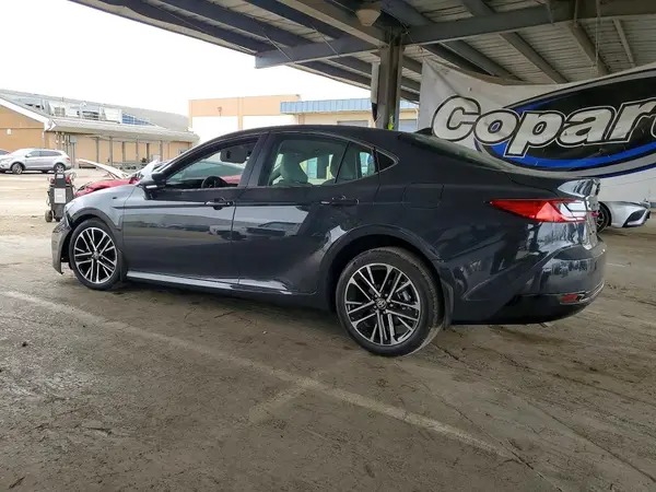 4T1DAACKXTU706841 2026 TOYOTA CAMRY - Image 2