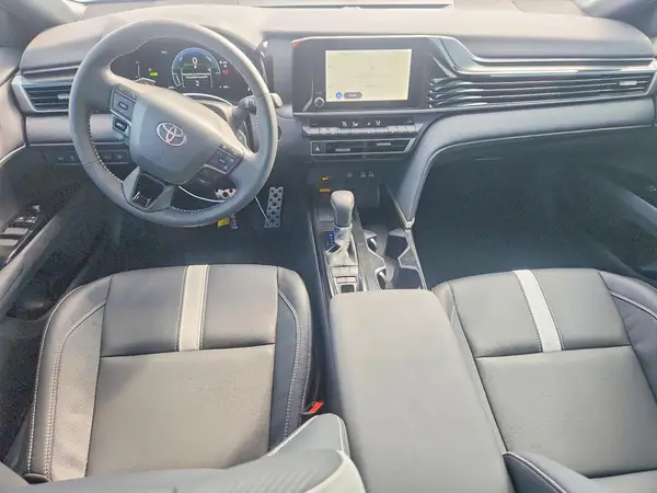 4T1DAACKXTU724823 2026 TOYOTA CAMRY - Image 8