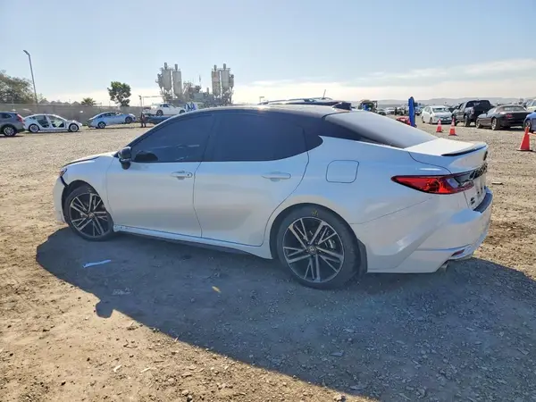 4T1DBADK0SU035786 2025 TOYOTA CAMRY - Image 2