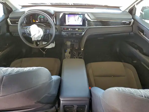 4T1DBADK0SU502074 2025 TOYOTA CAMRY - Image 8