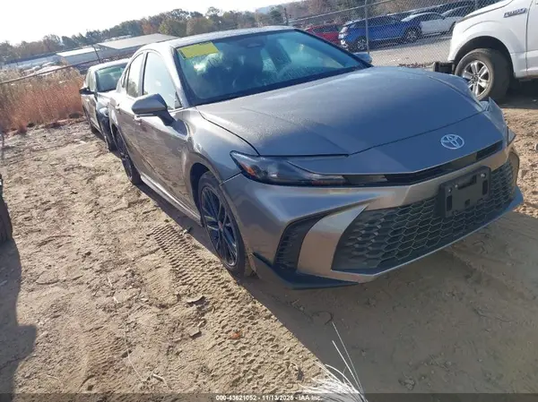 4T1DBADK0SU512104 2025 TOYOTA CAMRY - Image 1