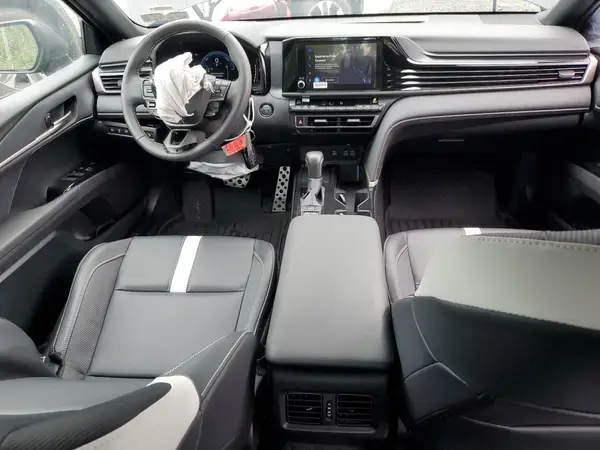 4T1DBADK0SU518503 2025 TOYOTA CAMRY - Image 8