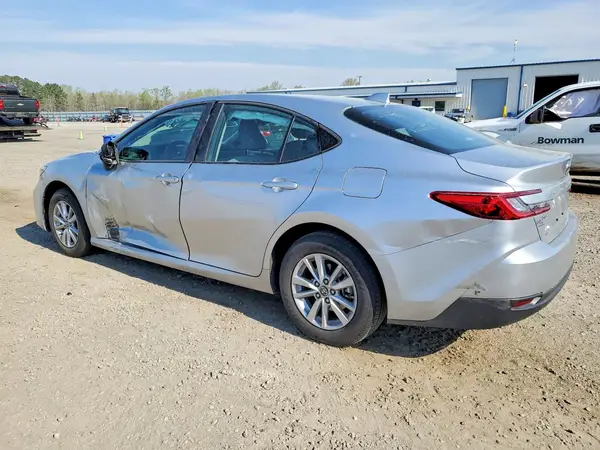4T1DBADK0SU525743 2025 TOYOTA CAMRY - Image 2