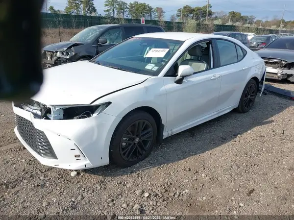 4T1DBADK0SU526035 2025 TOYOTA CAMRY - Image 2