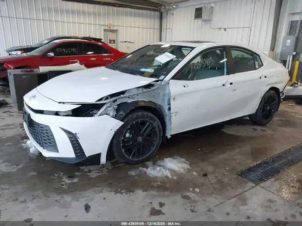 4T1DBADK0SU532725 2025 TOYOTA CAMRY - Image 2