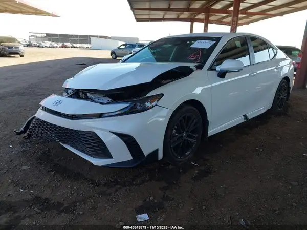 4T1DBADK1SU010279 2025 TOYOTA CAMRY - Image 2