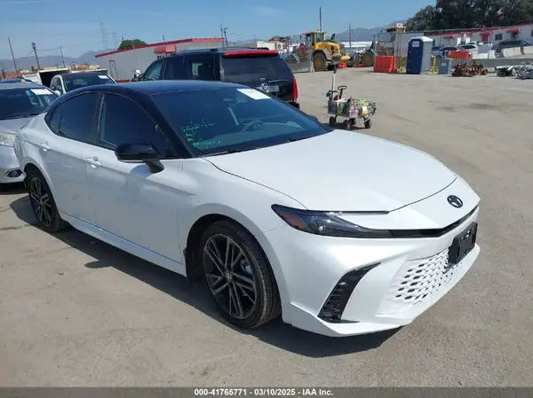 4T1DBADK1SU010881 2025 TOYOTA CAMRY - Image 1