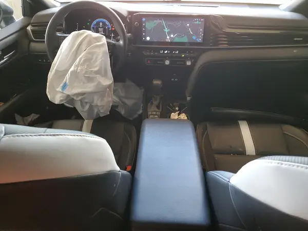4T1DBADK1SU014316 2025 TOYOTA CAMRY - Image 8