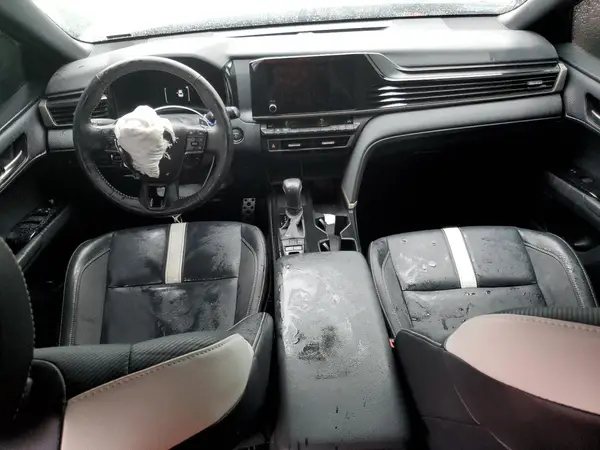 4T1DBADK1SU030872 2025 TOYOTA CAMRY - Image 8