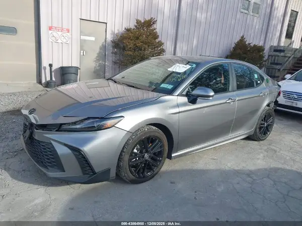 4T1DBADK1SU502410 2025 TOYOTA CAMRY - Image 2