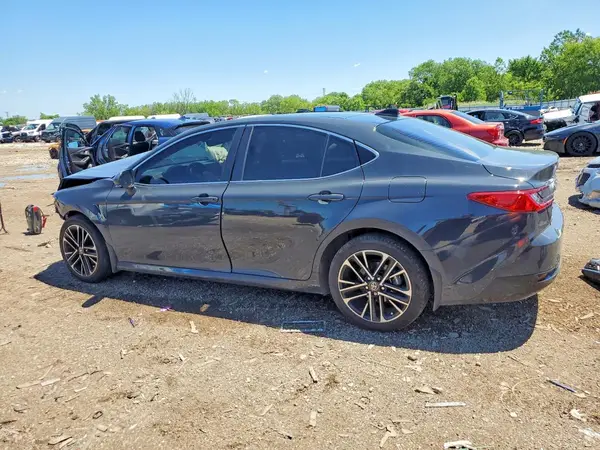 4T1DBADK1SU502424 2025 TOYOTA CAMRY - Image 2