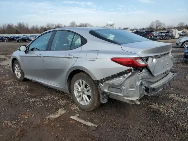 4T1DBADK1SU512807 2025 TOYOTA CAMRY - Image 2