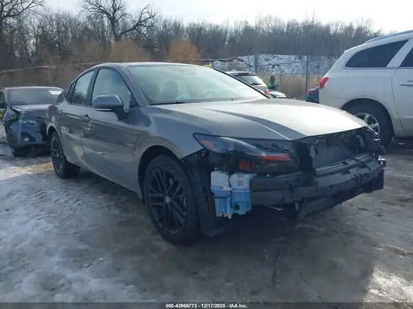 4T1DBADK1SU515433 2025 TOYOTA CAMRY - Image 1