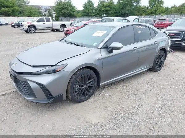 4T1DBADK1SU523242 2025 TOYOTA CAMRY - Image 2