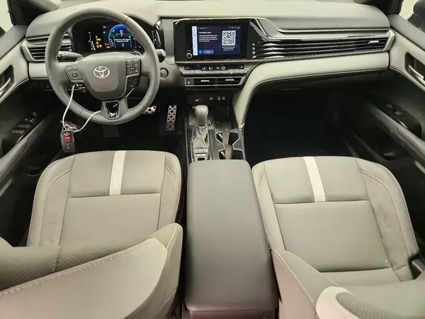 4T1DBADK1SU536136 2025 TOYOTA CAMRY - Image 8