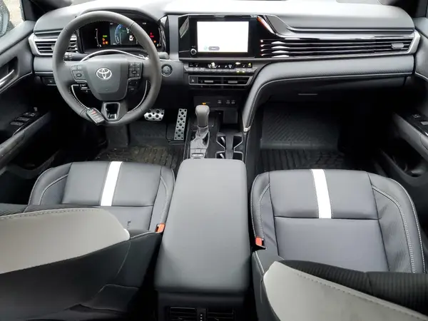 4T1DBADK1TU542598 2026 TOYOTA CAMRY - Image 8