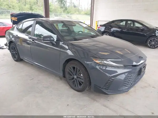 4T1DBADK2SU002806 2025 TOYOTA CAMRY - Image 1