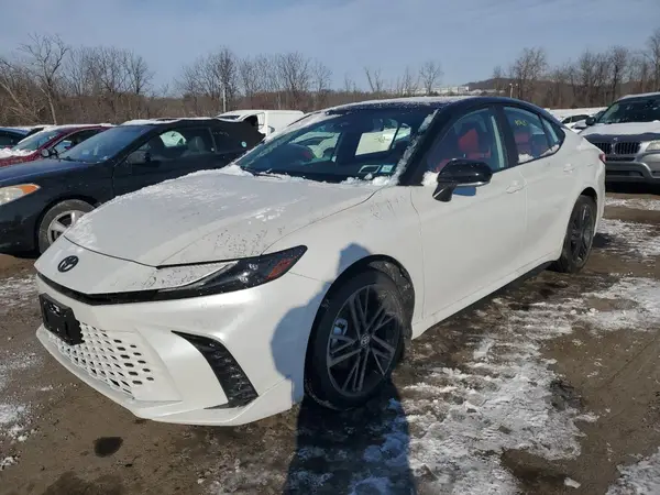 4T1DBADK2SU005947 2025 TOYOTA CAMRY - Image 1