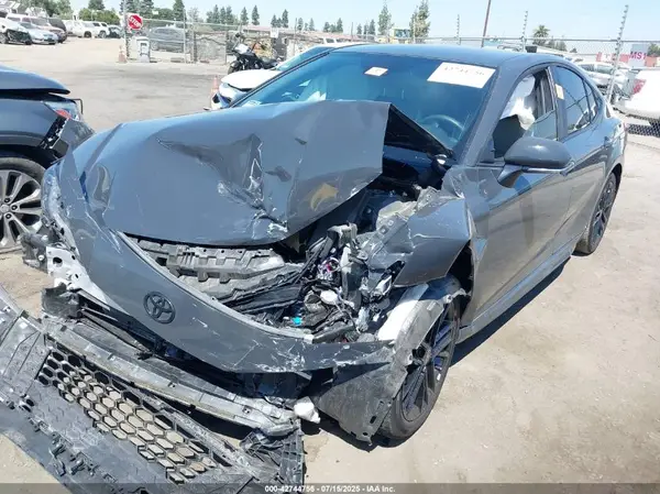 4T1DBADK2SU008878 2025 TOYOTA CAMRY - Image 2