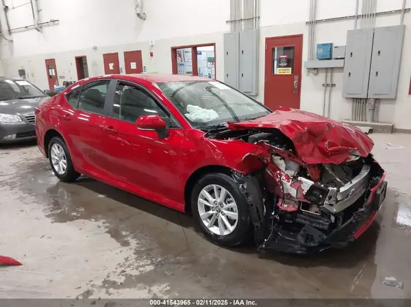 4T1DBADK2SU013689 2025 TOYOTA CAMRY - Image 1