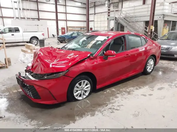 4T1DBADK2SU013689 2025 TOYOTA CAMRY - Image 2