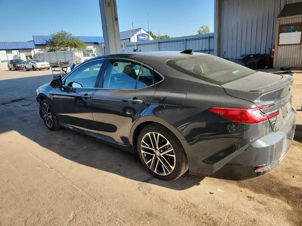 4T1DBADK2SU020092 2025 TOYOTA CAMRY - Image 2