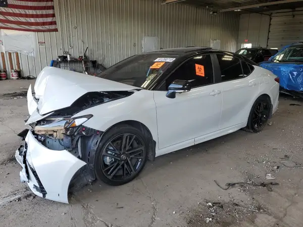 4T1DBADK2SU021744 2025 TOYOTA CAMRY - Image 1