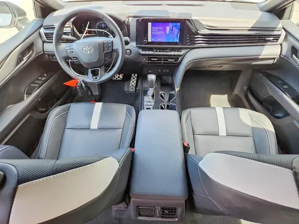 4T1DBADK2SU024207 2025 TOYOTA CAMRY - Image 8