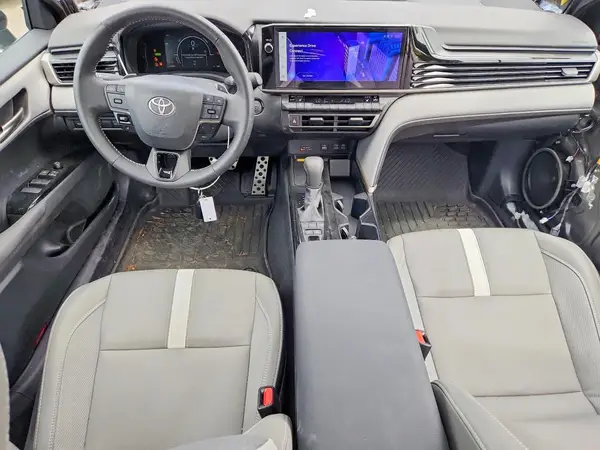 4T1DBADK2SU027186 2025 TOYOTA CAMRY - Image 8