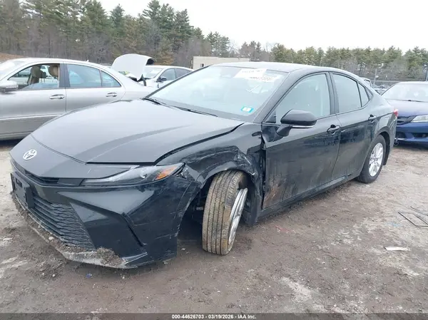 4T1DBADK2SU027995 2025 TOYOTA CAMRY - Image 2