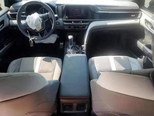 4T1DBADK2SU031013 2025 TOYOTA CAMRY - Image 8