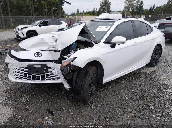 4T1DBADK2SU501749 2025 TOYOTA CAMRY - Image 2